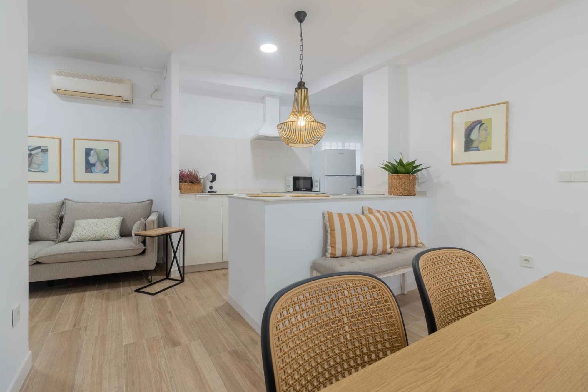 Conde Y Luque Apartment *